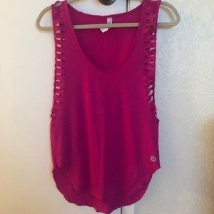 Athletic Yoga pink shirt with deep side cut out